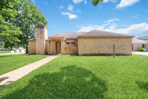15726 Four Leaf Drive, Houston, TX 77084