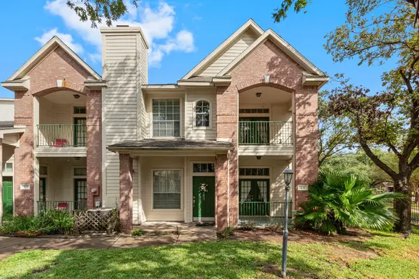 2710 Grants Lake Boulevard #T4, Sugar Land, TX 77479