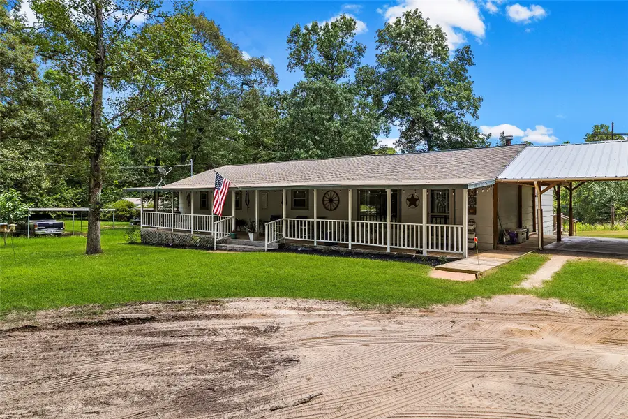 128 E Highland Drive, Livingston, TX 77351 - #2