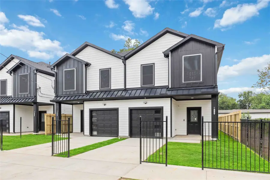 6736 Paris Street #A-B, Houston, TX 77021 - #2
