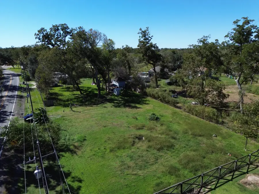 170 N County Road 30, Angleton, TX 77515 - Image #3