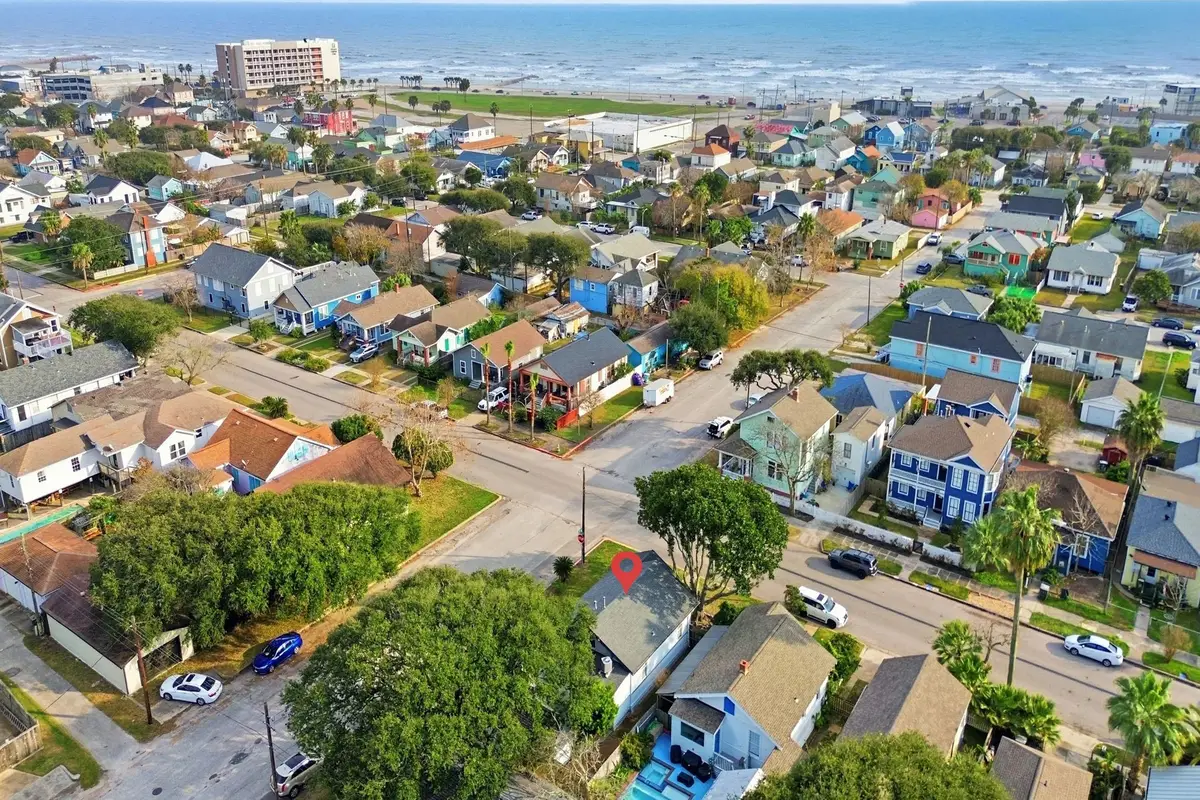 3602 Avenue R, Galveston, TX 77550 - Image #1