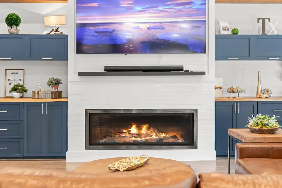 18867 Mystic Point, Montgomery, TX 77356 - Image #2