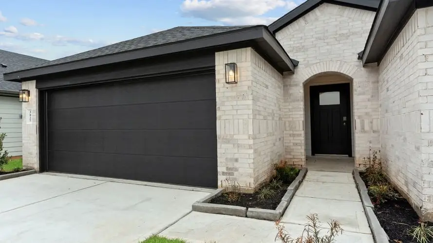 3911 Langridge Drive, Fulshear, TX 77441 - Image #3