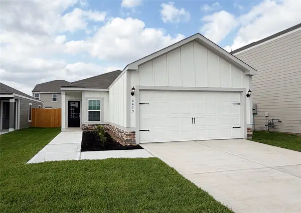 6419 Autumn Equinox Drive, Houston, TX 77048