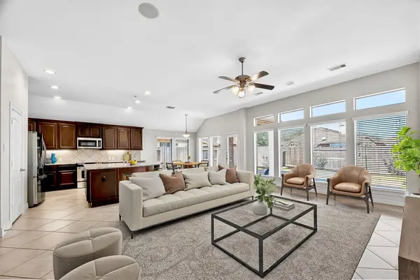 13603 Summer Cloud Lane, Pearland, TX 77584