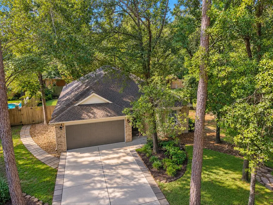 19 Cirrus Court, The Woodlands, TX 77380 - #3