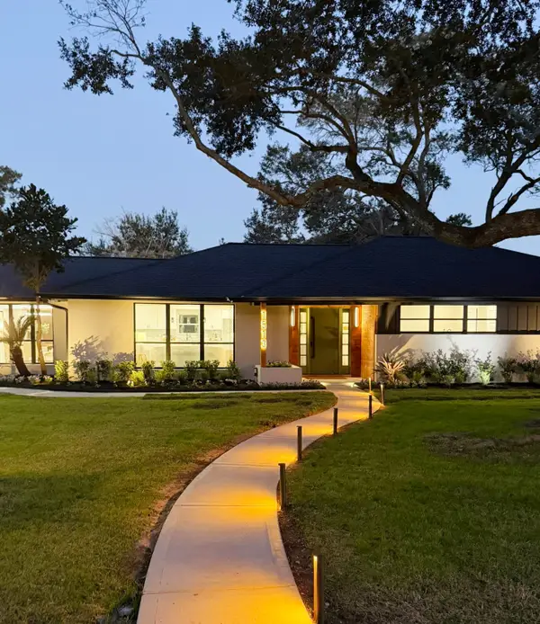 1513 S Lee Street, Alvin, TX 77511