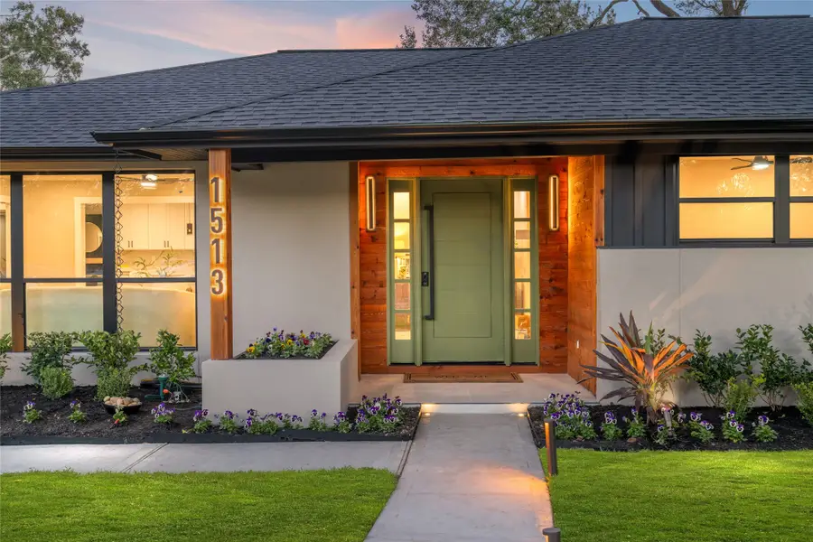 1513 S Lee Street, Alvin, TX 77511 - Image #2