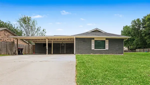 5318 Hemlock Drive, Baytown, TX 77521