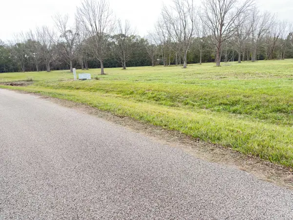 16834 Wrangler Road, Rosharon, TX 77583