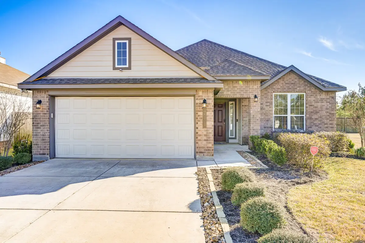 204 Shoreview Drive, Conroe, TX 77303 - Image #1