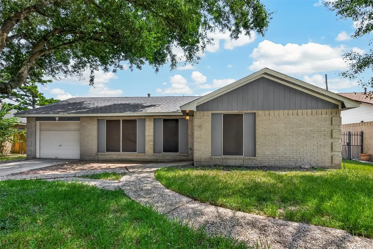 2714 S Brompton Drive, Pearland, TX 77584 - #1