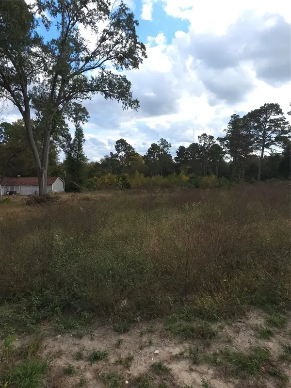 2303 S Fredonia Street, Nacogdoches, TX 75964