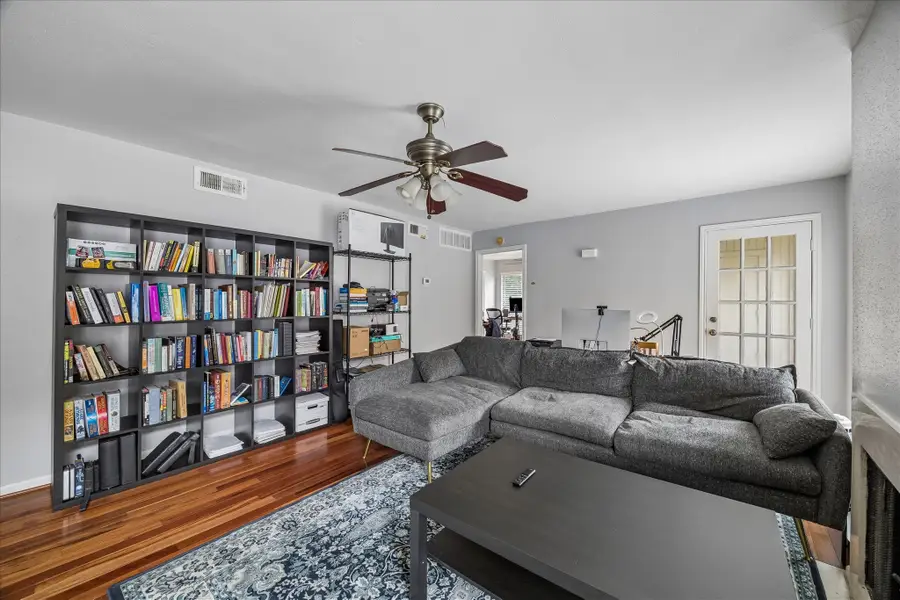 1601 S Shepherd Drive #218, Houston, TX 77019 - #2