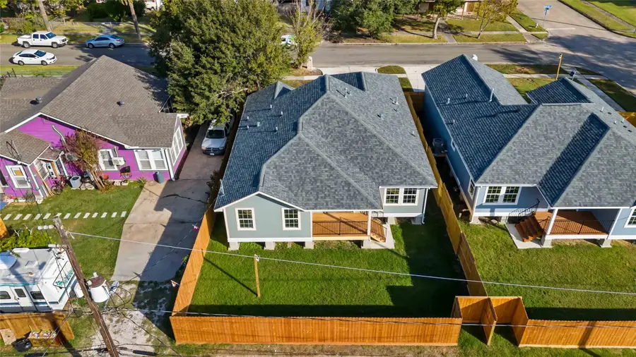 3205 Nebraska Street, Baytown, TX 77520 - Image #2