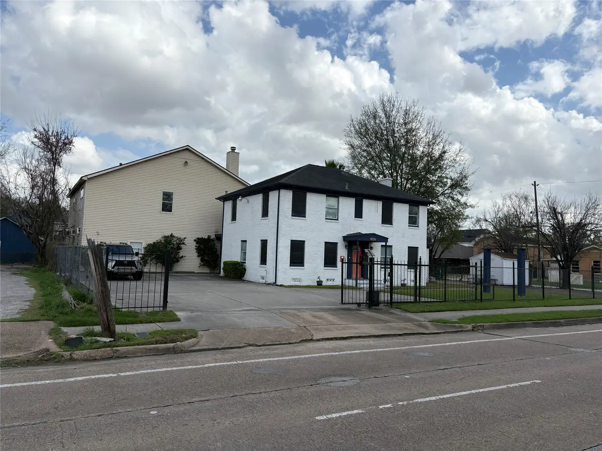 5902 Irvington, Houston, TX 77009 - #1