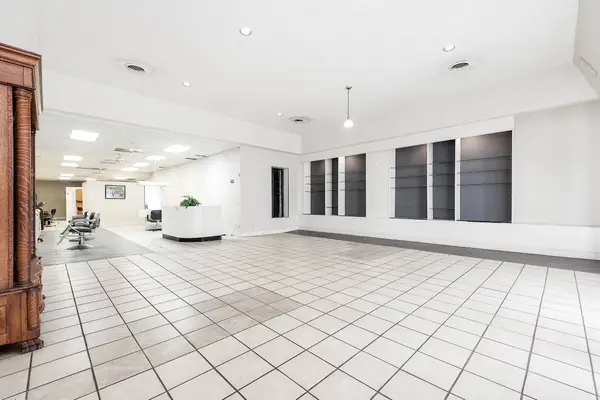 101 E Monseratte Street, El Campo, TX 77437