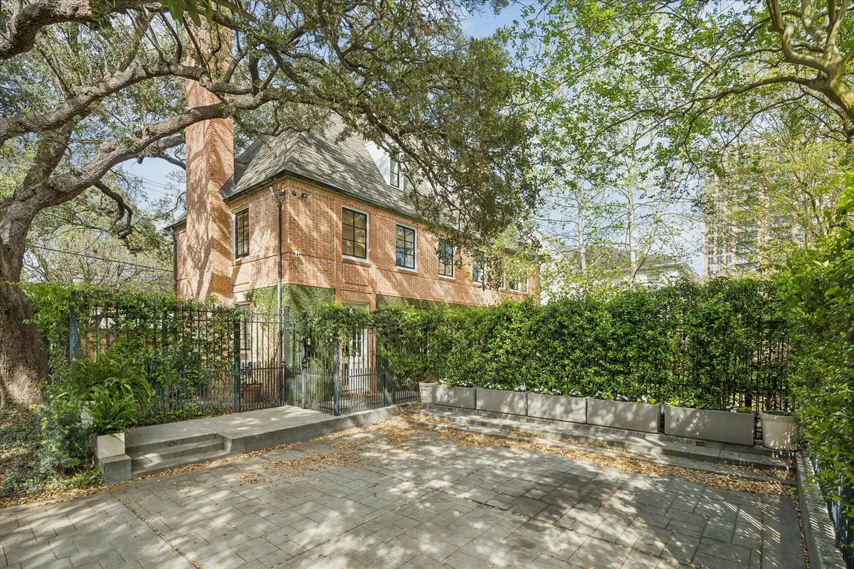 1117 Banks, Houston, TX 77006 - #1