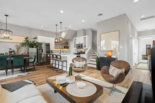 5903 Wheatley Hollow Lane, Houston, TX 77091