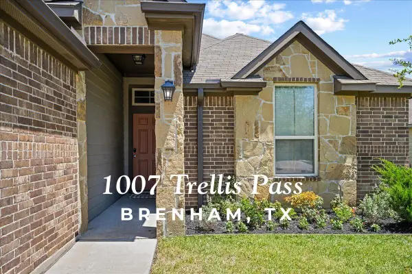 1007 Trellis Pass, Brenham, TX 77833
