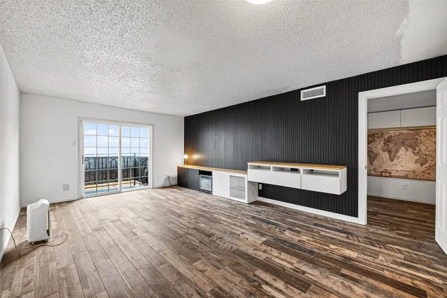3131 Southwest Freeway #A12, Houston, TX 77098 - #2
