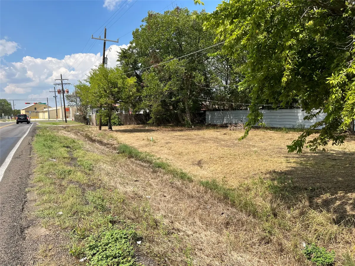 606 W Mcalpine Street, Navasota, TX 77868 - #1
