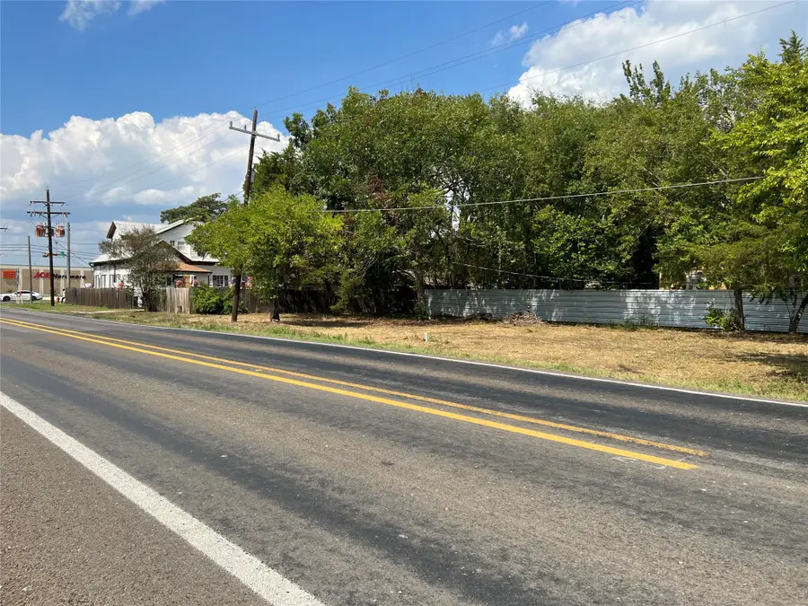 606 W Mcalpine Street, Navasota, TX 77868 - #3