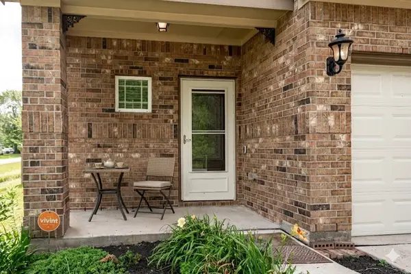 901 Jefferson Avenue, Cleveland, TX 77327