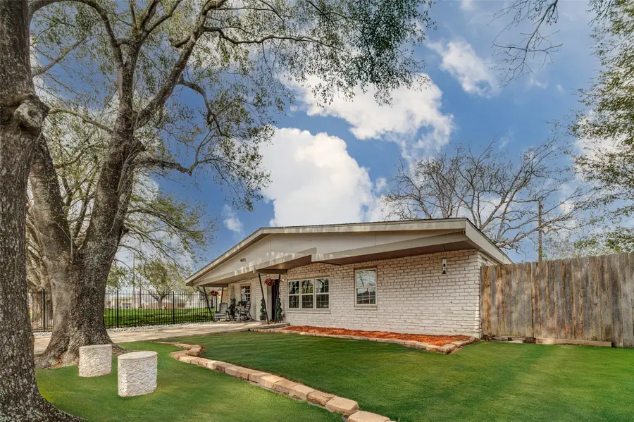 4815 Edfield Street, Houston, TX 77033 - #3