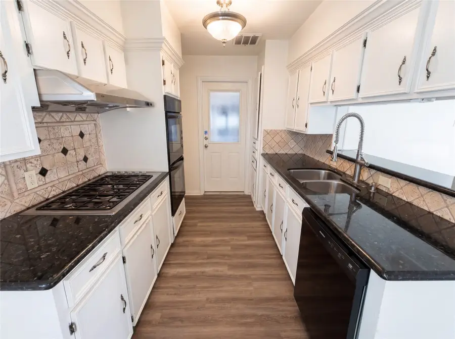 342 Queenstown Road, Houston, TX 77015 - #2