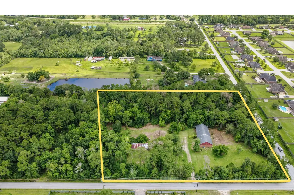 2101 Avenue L, Santa Fe, TX 77510 - #1
