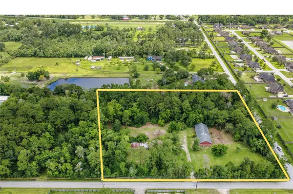 2101 Avenue L, Santa Fe, TX 77510