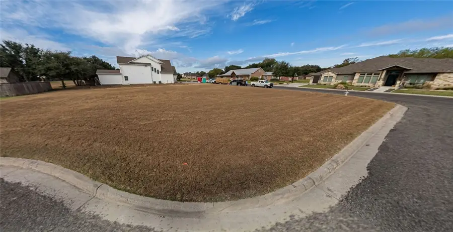 214 August Avenue, Shiner, TX 77984 - #3