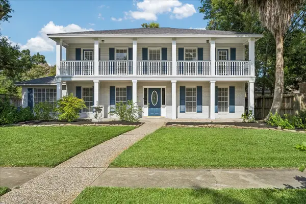 1026 Cragmore Drive, Seabrook, TX 77586