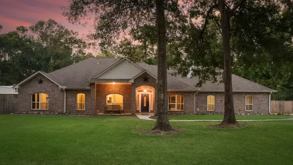 911 Winchester Bend, Huffman, TX 77336