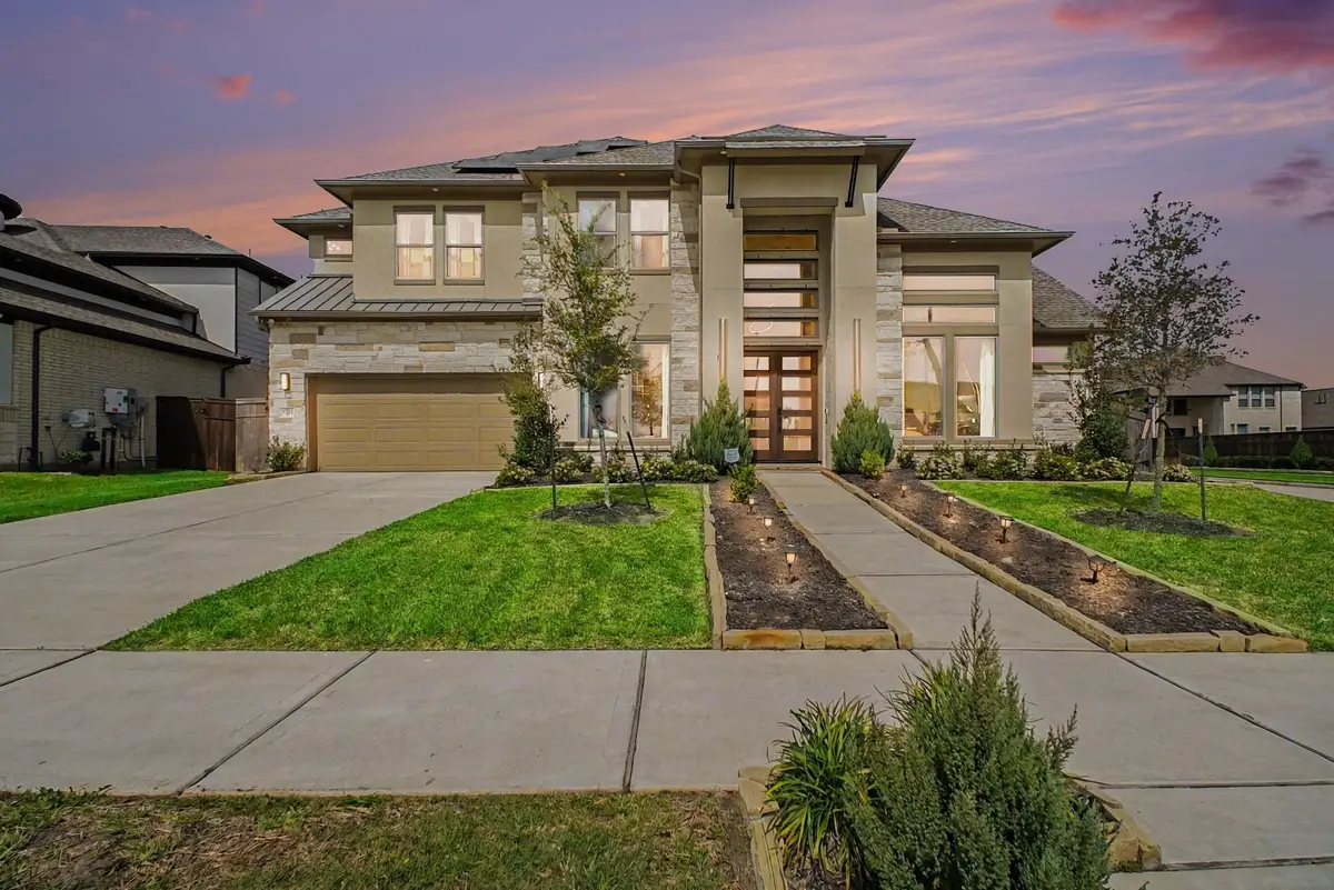 9911 Crescent Wood Drive, Missouri City, TX 77459 - #1