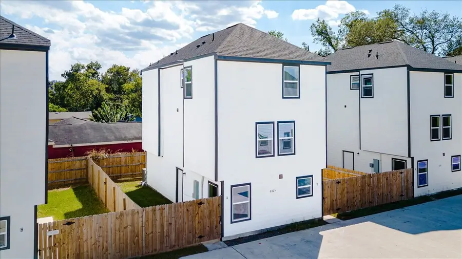 6305 Sandra Street, Houston, TX 77028 - #2