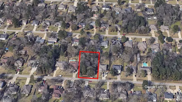 6910 Woodland Oaks, Magnolia, TX 77354