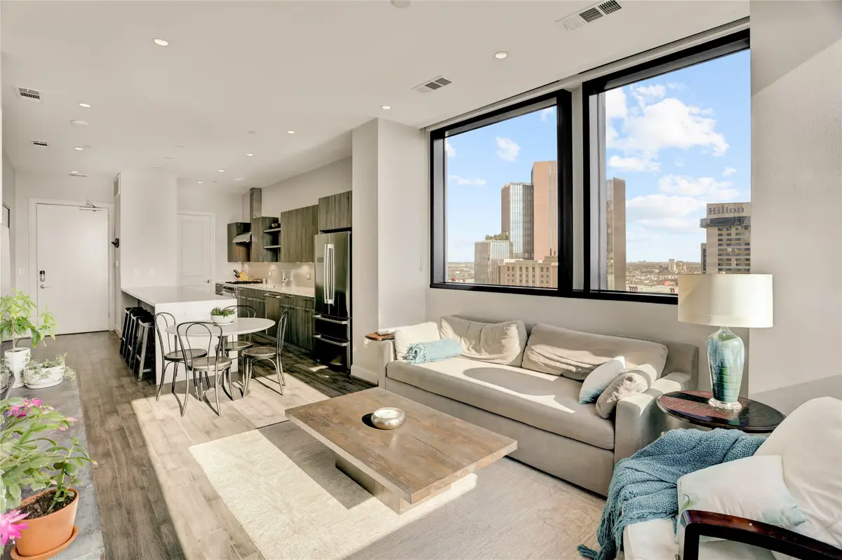 1211 Caroline Street #1804, Houston, TX 77002 - Image #1