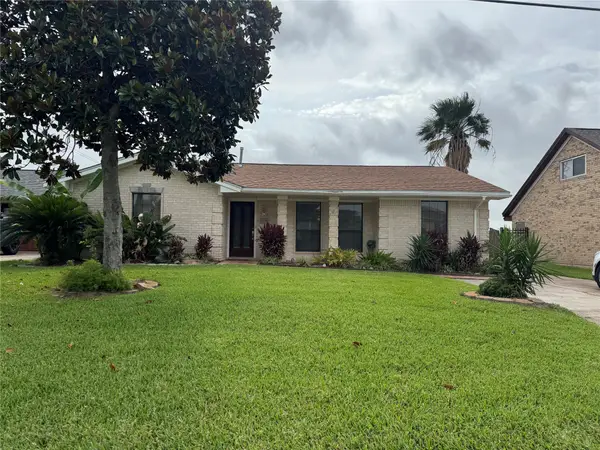 4126 17th Street N, Texas City, TX 77590