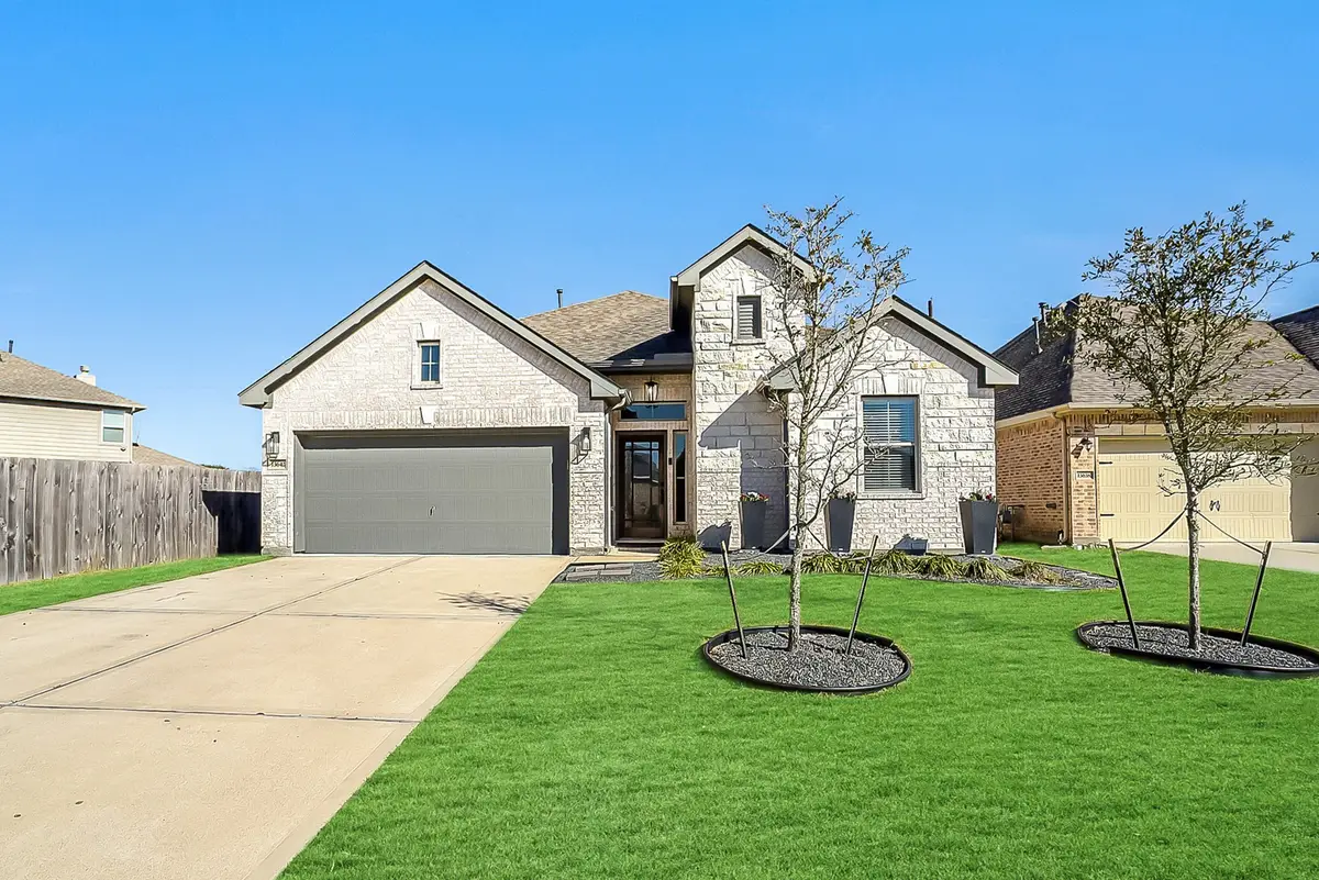 13642 Giant Panda Bear Avenue, Crosby, TX 77532 - Image #1