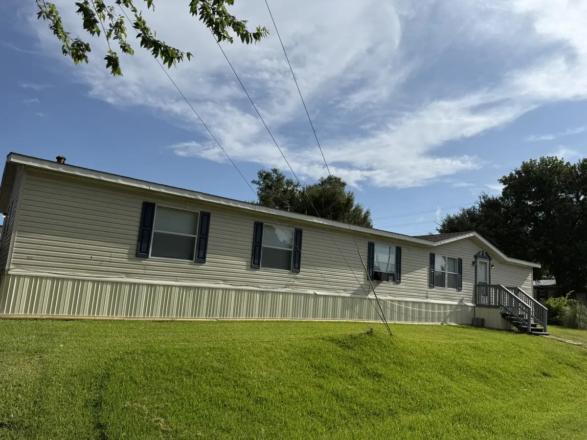 106 Courtland Court, Highlands, TX 77562 - #1