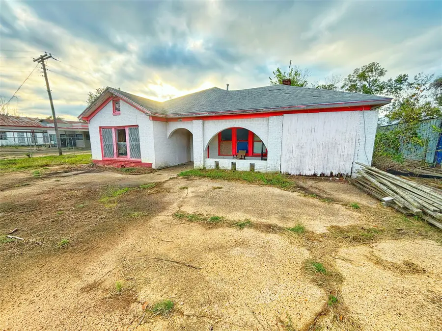 805 South 4th Street, Crockett, TX 75835 - Image #2