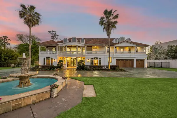 9105 Memorial Drive, Houston, TX 77024