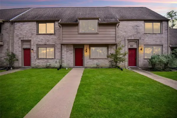 6426 Kentwick Drive #24/4, Houston, TX 77084