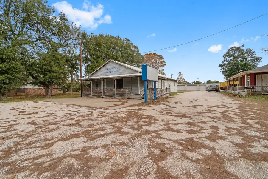 1809 S Houston Avenue, Livingston, TX 77351 - Image #3