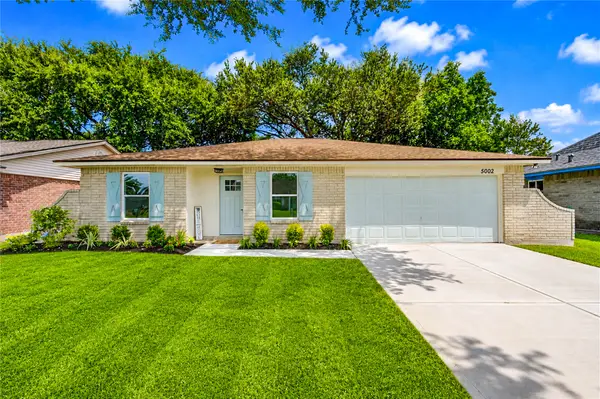 5002 Meadow Place Drive, La Porte, TX 77571