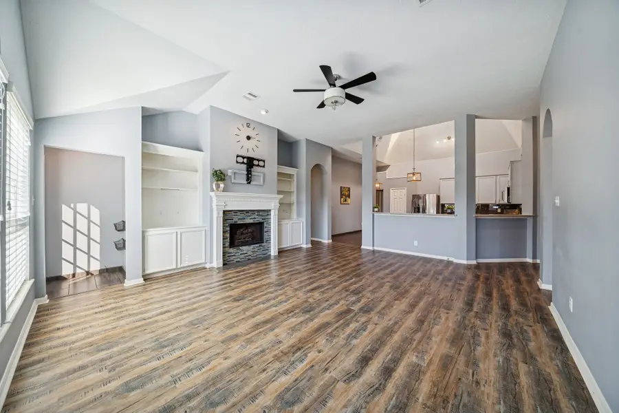 2614 Parkbriar Lane, Pearland, TX 77584 - Image #2