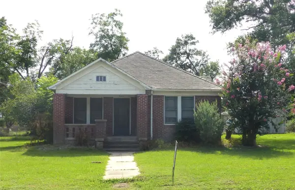 408 North Meyer Street, Sealy, TX 77474